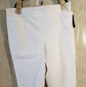 Zac and Rachel White Capri Pants 20W